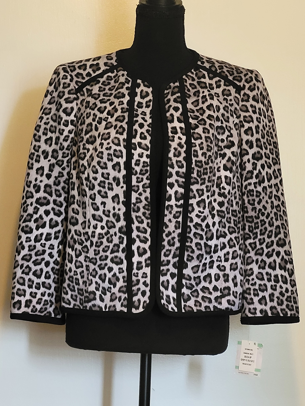Kasper Leopard-Print Open Front Blazer in Black and Gray